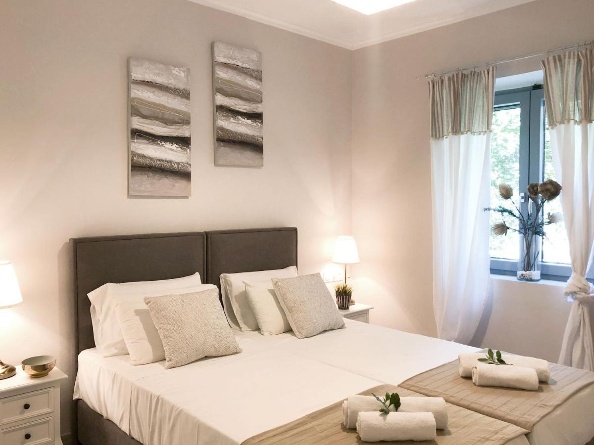 Alekas Harbour House Villa Kassiopi Bagian luar foto