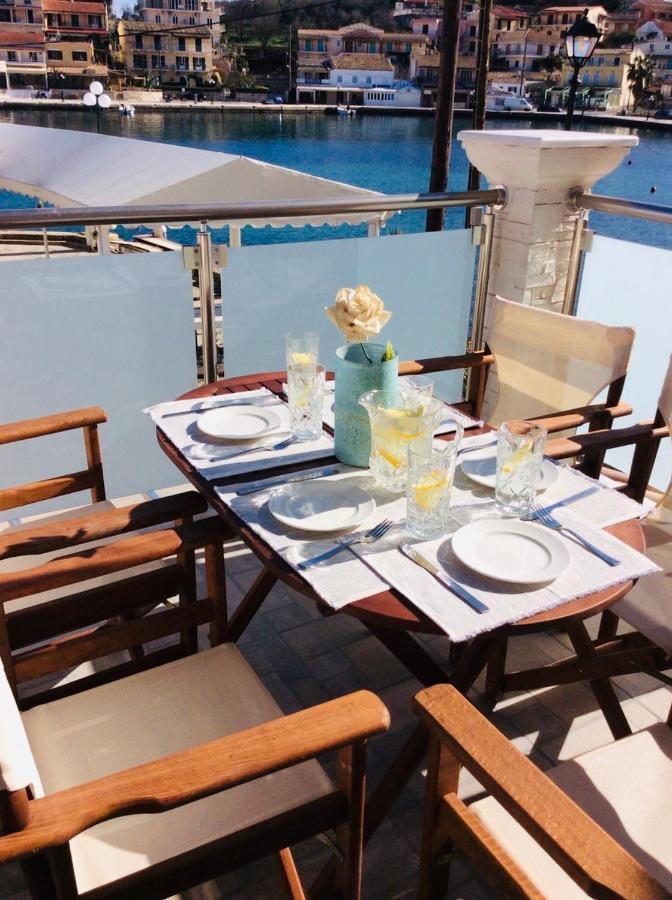 Alekas Harbour House Villa Kassiopi Bagian luar foto